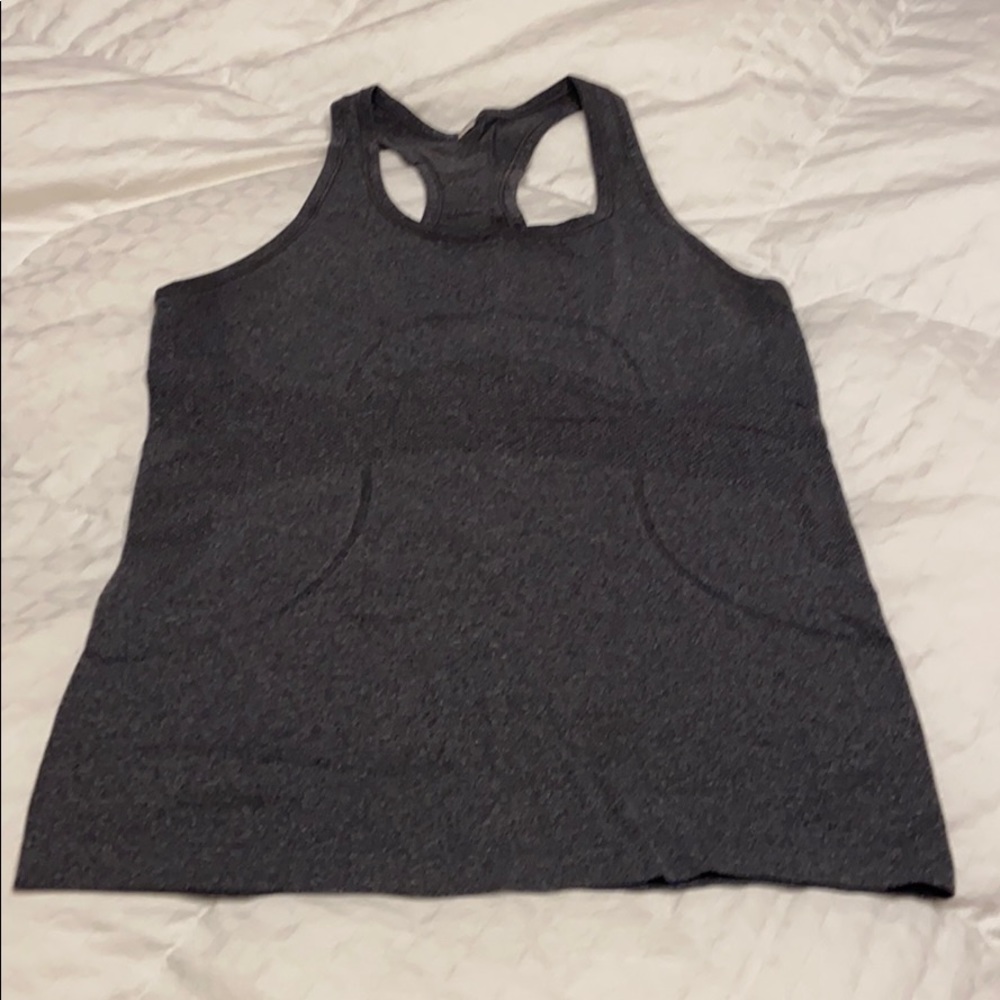 Lululemon Run Swiftly Tank Size 8 in Heather Gray